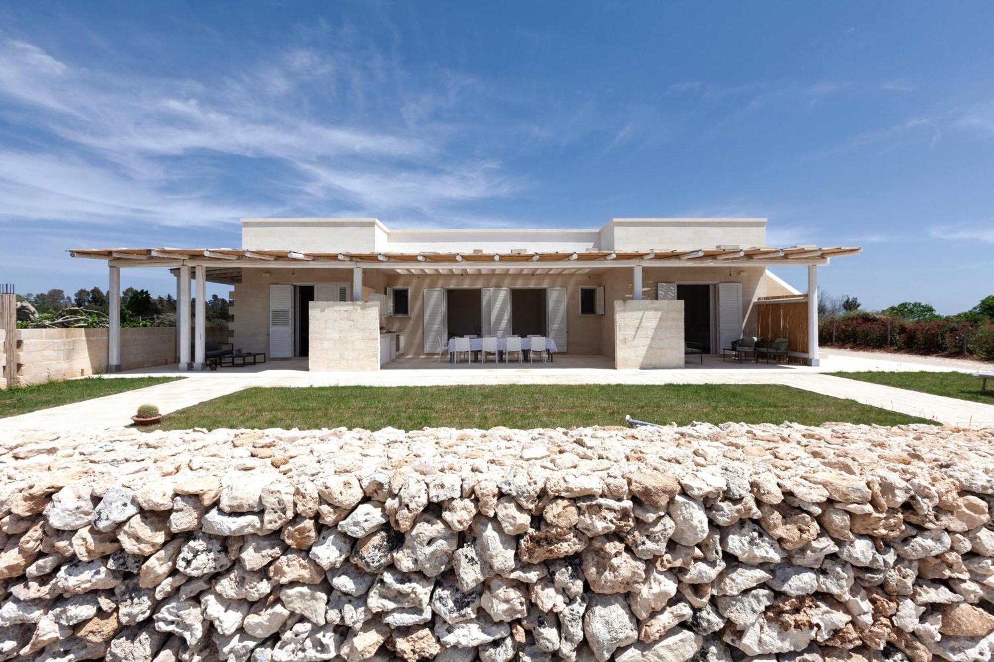 Villa La Reimunda - Happy Rentals Otranto Exterior photo